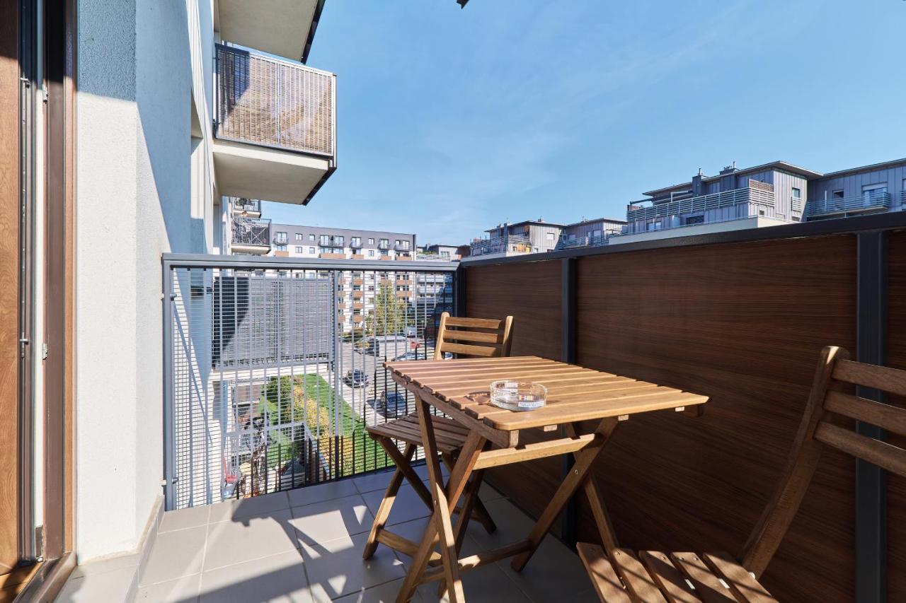 Nowa Teczowa Apartments Promenada Staromiejska By Noclegi Renters Wrocław Exterior foto